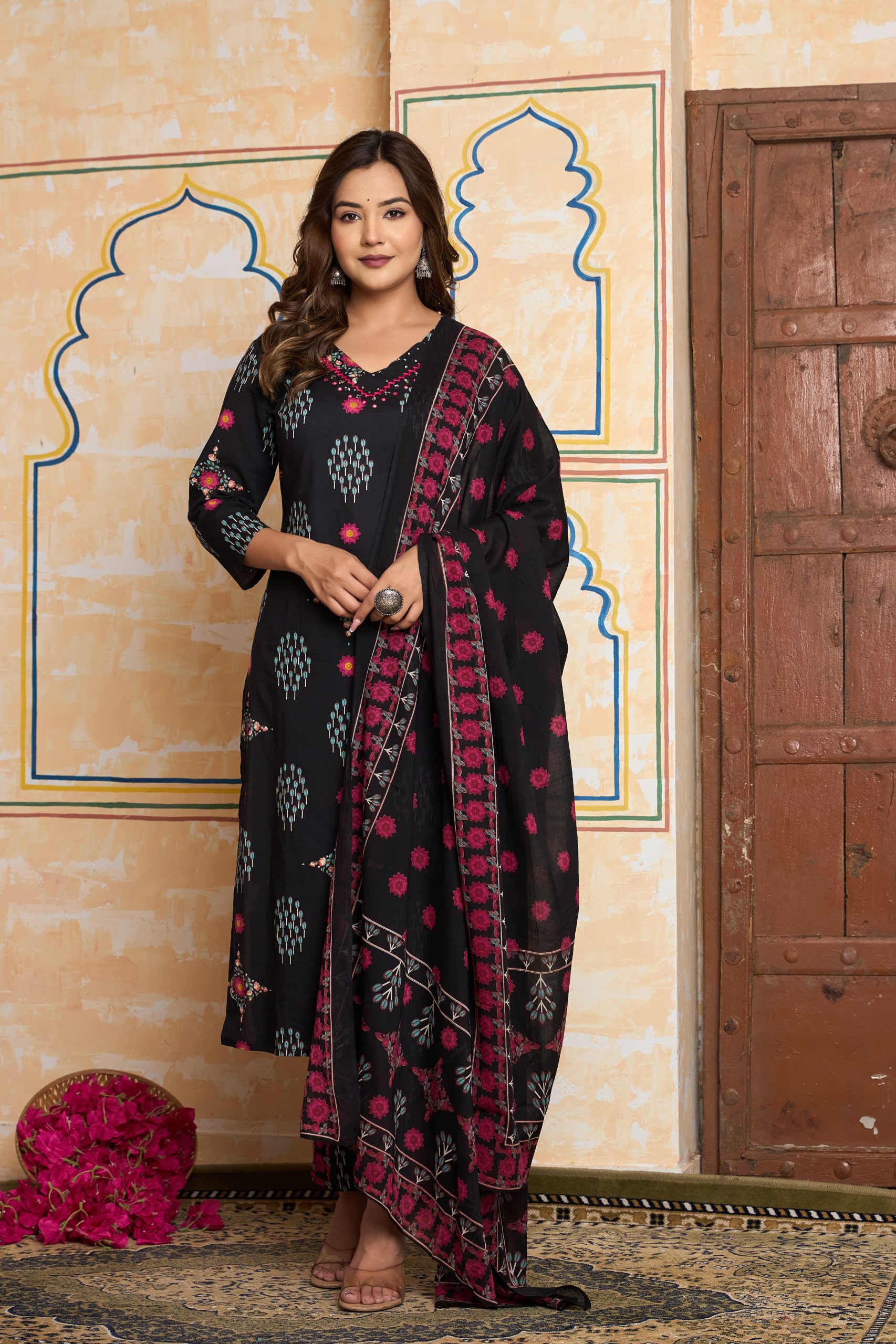 Designer cotton kurti paint with rich dupatta.